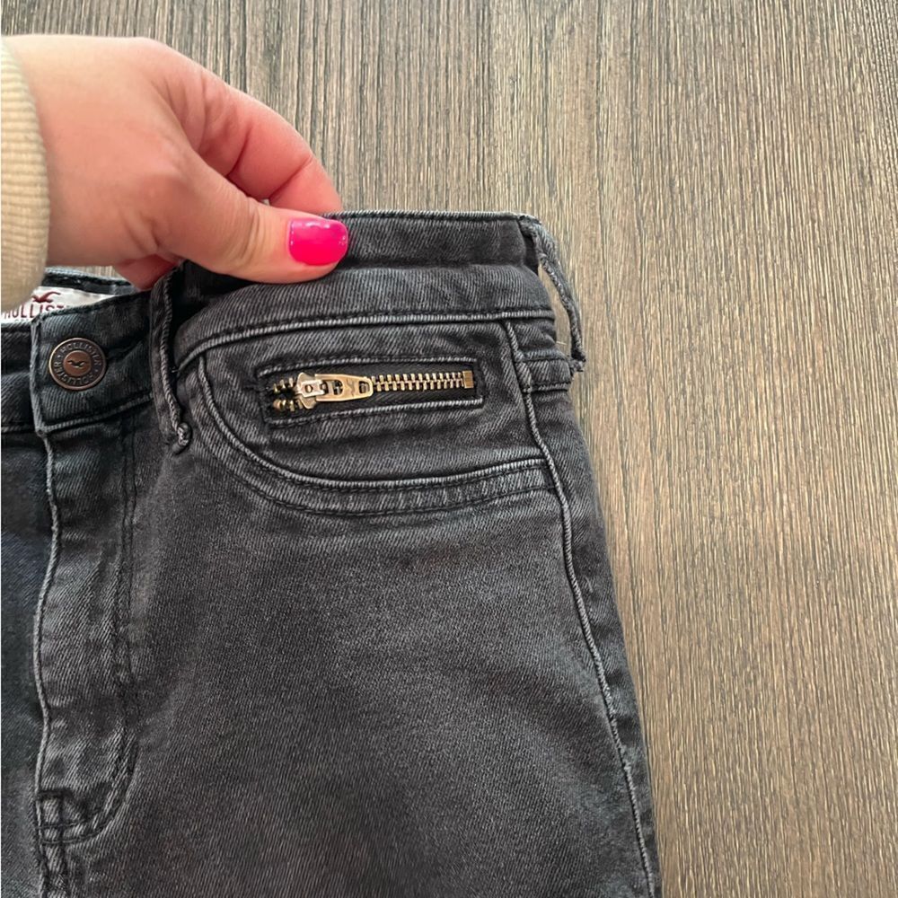 Hollister Black Skinny Jeans Size 5R - Picture 5 of 10